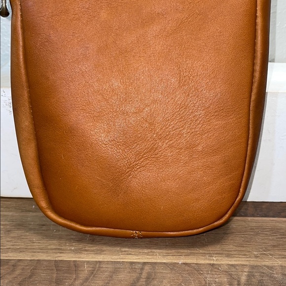 Sarge Cognac Leather Travel Work Academic Neutral Bag Zip Close Compact Organize - Picture 9 of 14